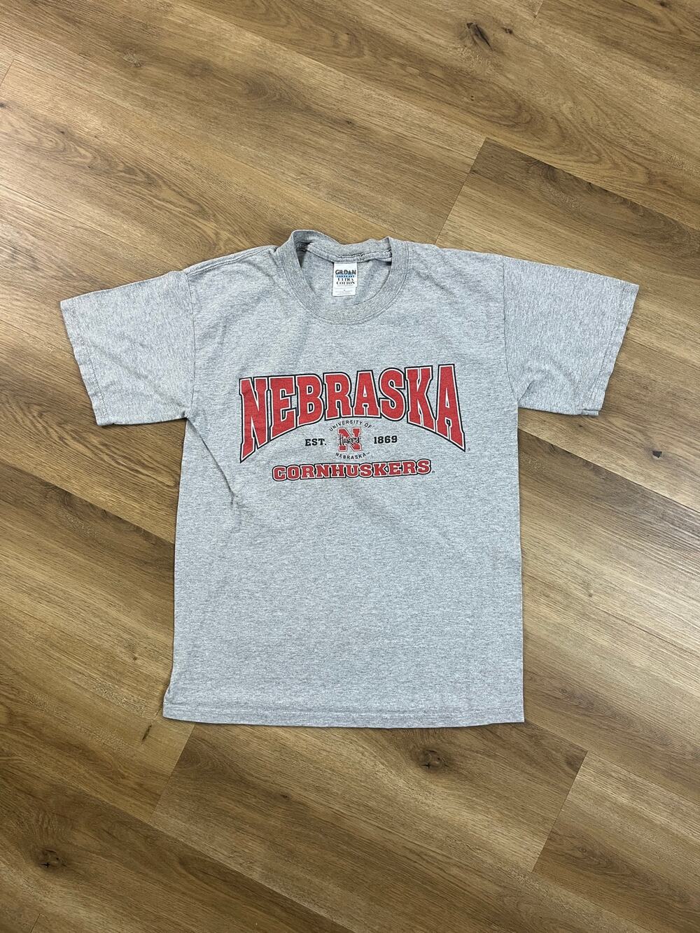 Nebraska Cornhuskers "Est. 1869" Graphic Tee M
